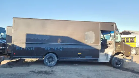 Picture of 2009-freightliner-mt55-chassis-truck-delivery